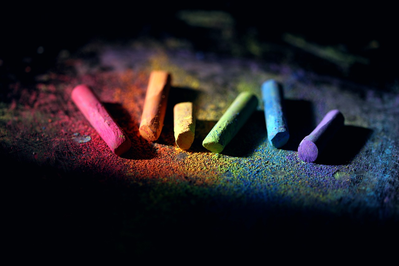 chalk, colorful, dust-4829602.jpg
