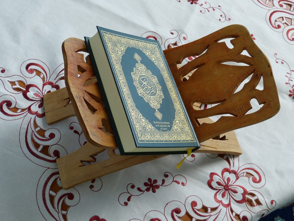 quran, holy, a book-1036782.jpg